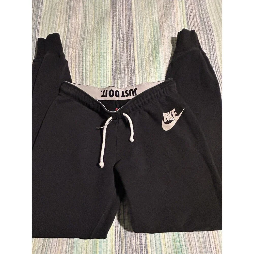 Just Do It Nike Women’s Black Sweatpants Drawstring Pockets Tapered Medium